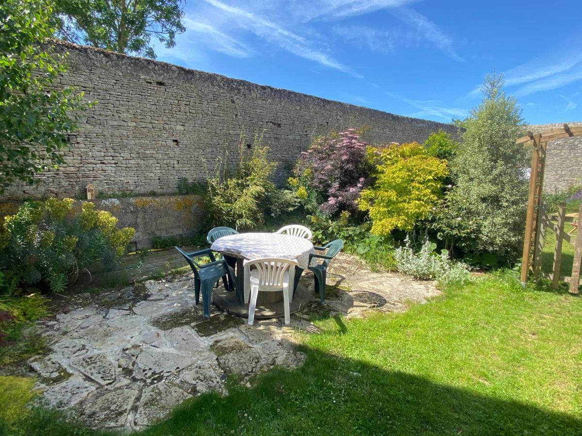 FamilyGites Meuvaines Exterior foto